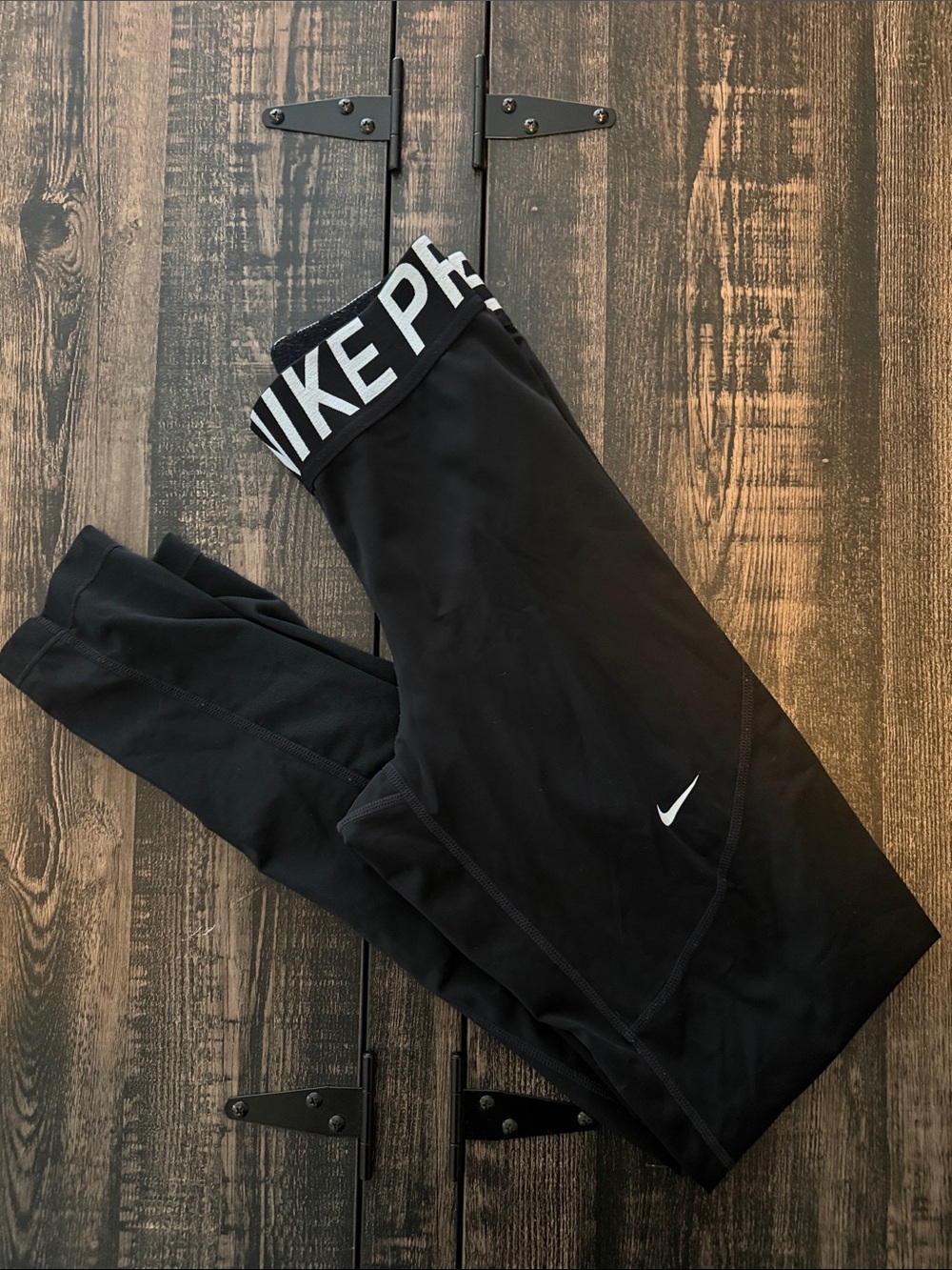 Nike Black and White PRO High-Waist Training Leggings size medium